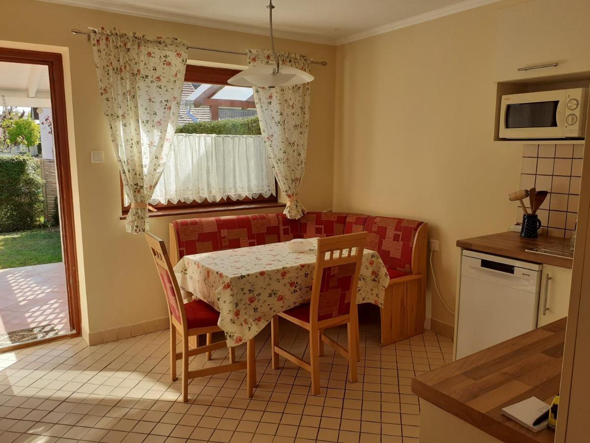 Csilla Haus Apartment Buk Bagian luar foto